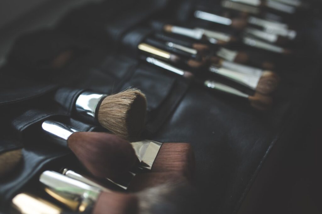 Come lavorare con Avon a Bologna